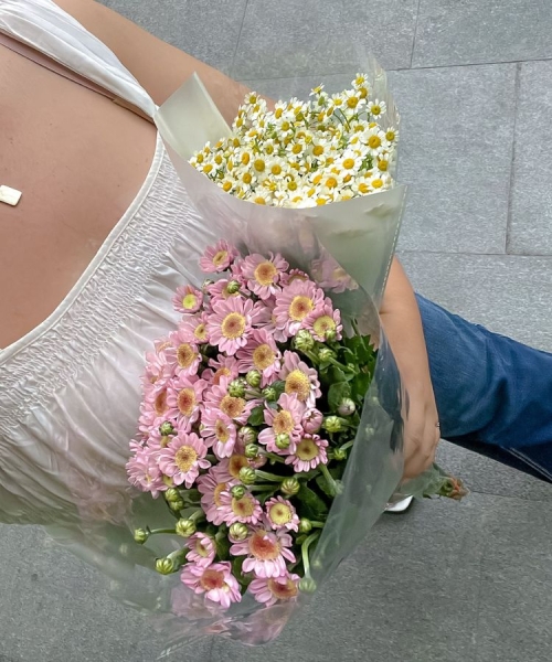 10 Low-Cost Ways to Celebrate Mother's Day This Year