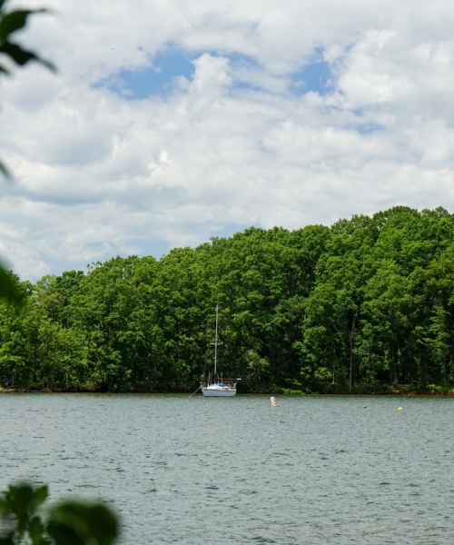 11 Lake Vacation Ideas That Are Even Better Than the Beach