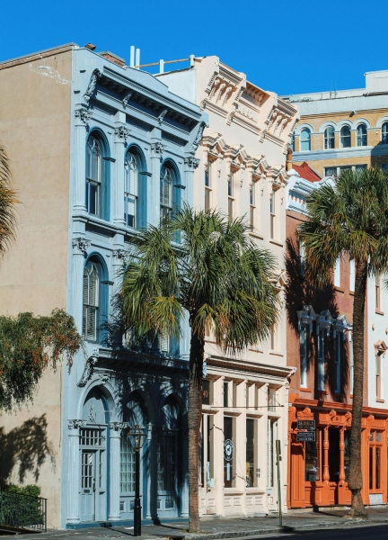 15 Coastal Grandma-Inspired Destinations That Look Straight Out of a Nancy Meyers Movie