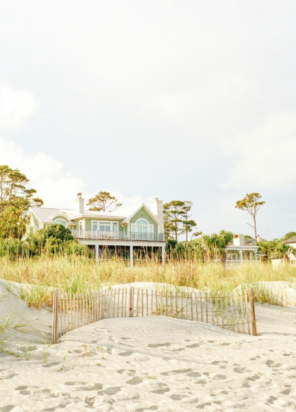 15 Coastal Grandma-Inspired Destinations That Look Straight Out of a Nancy Meyers Movie