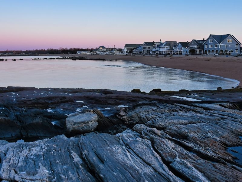 15 Coastal Grandma-Inspired Destinations That Look Straight Out of a Nancy Meyers Movie