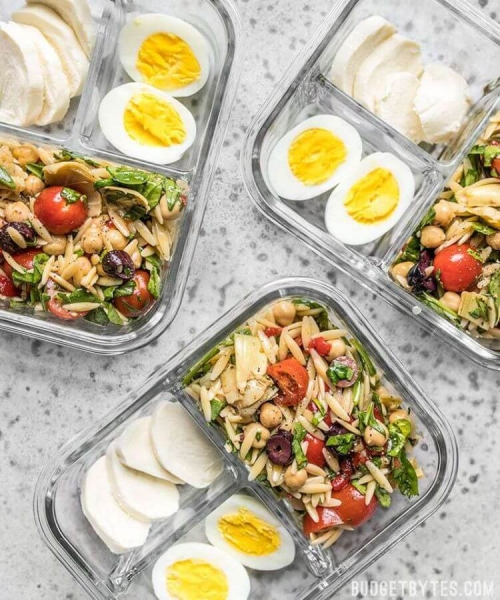 20 Adult Lunchable Ideas So Good They’ll Make You Excited to Go to Work