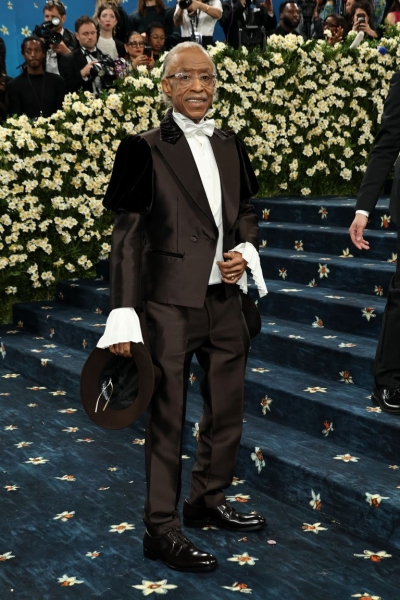 2025 Met Gala Red Carpet Arrivals: All the Looks and Outfits