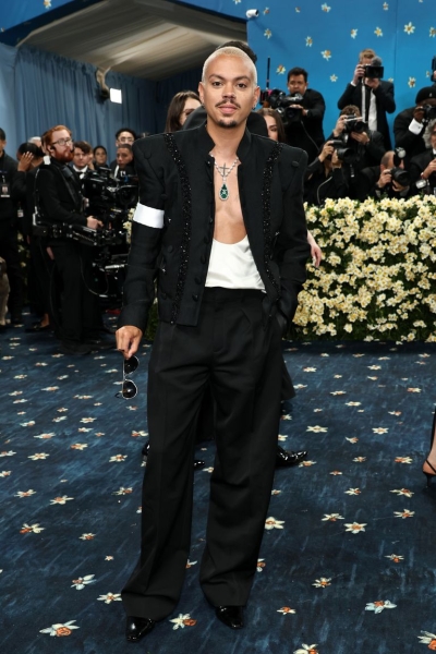 2025 Met Gala Red Carpet Arrivals: All the Looks and Outfits