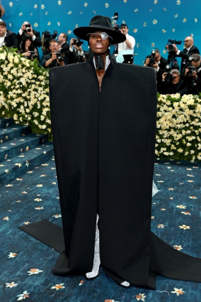 2025 Met Gala Red Carpet Arrivals: All the Looks and Outfits