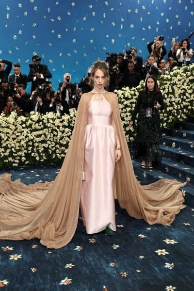 2025 Met Gala Red Carpet Arrivals: All the Looks and Outfits