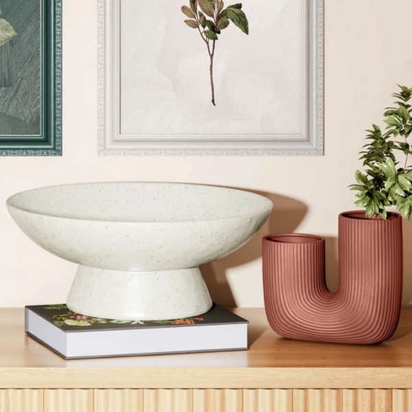 A “Purse Bowl” Is the Entryway Organization Hack You Need to Try