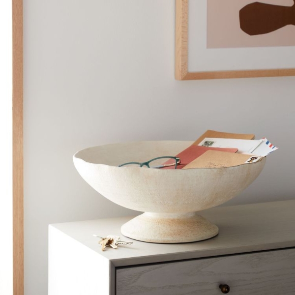 A “Purse Bowl” Is the Entryway Organization Hack You Need to Try