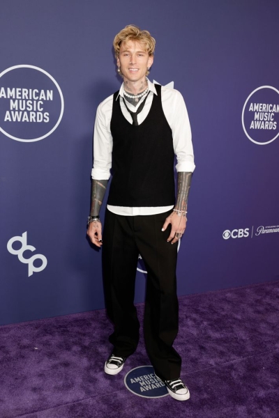 All the Looks From the 2025 American Music Awards