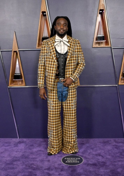All the Looks From the 2025 American Music Awards