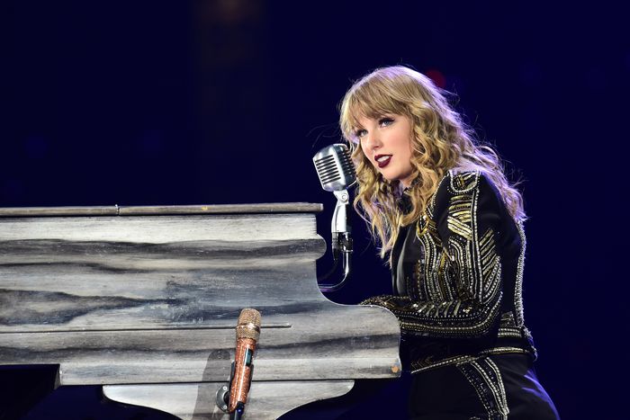 Everything Taylor Swift Could Possibly Announce at the AMAs (and Beyond)