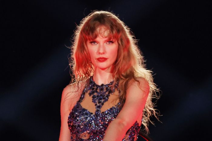 Everything Taylor Swift Could Possibly Announce at the AMAs (and Beyond)
