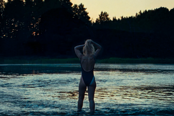 Kristen Stewart on Why The Chronology of Water Is ‘Like a Female Orgasm’
