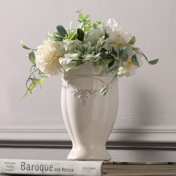 This Trending Decorating Style Is the Vibe You'll Want to Copy All Spring and Summer