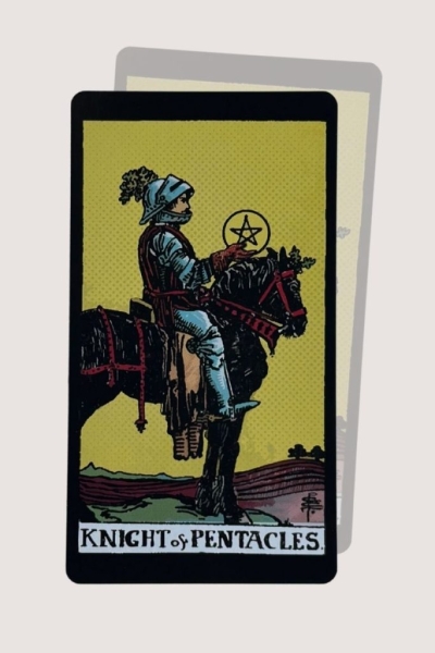 We Asked a Tarot Reader How Your Next Date is Going to Go
