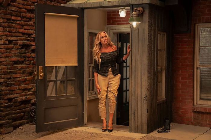Only Carrie Bradshaw Could Put a Fire Out in Stilettos