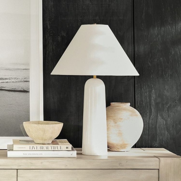Our Graphic Designer’s Chicago Apartment Looks Straight out of a Luxury Hotel