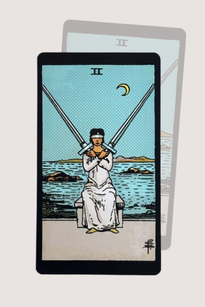 Your Summer Tarot Reading Challenges You to Welcome Transformation