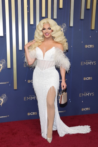 Emmys 2025 Red Carpet: All the Outfits and Fashion