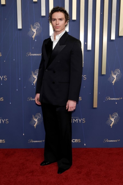 Emmys 2025 Red Carpet: All the Outfits and Fashion