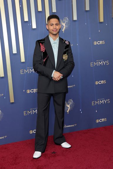 Emmys 2025 Red Carpet: All the Outfits and Fashion