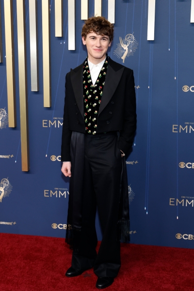 Emmys 2025 Red Carpet: All the Outfits and Fashion
