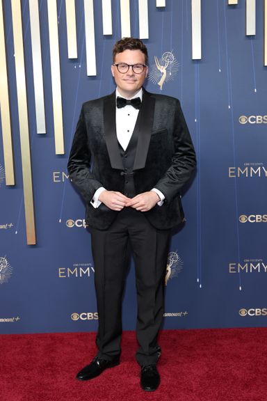 Emmys 2025 Red Carpet: All the Outfits and Fashion