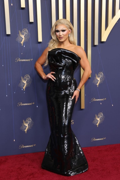 Emmys 2025 Red Carpet: All the Outfits and Fashion