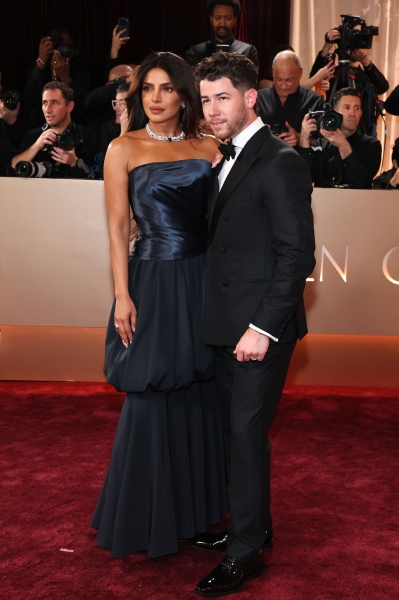 Golden Globes&nbsp;Red Carpet:&nbsp;All the Dresses and Looks